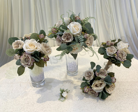 Round Bouquet - Rustic Style Roses - Chris B