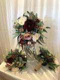 ARTISTIC GREENERY - Teardrop / Natural Bouquet - Mixed Flowers & Greenery - Shannon W